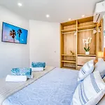 Apartment In Alcudia With Sea Views