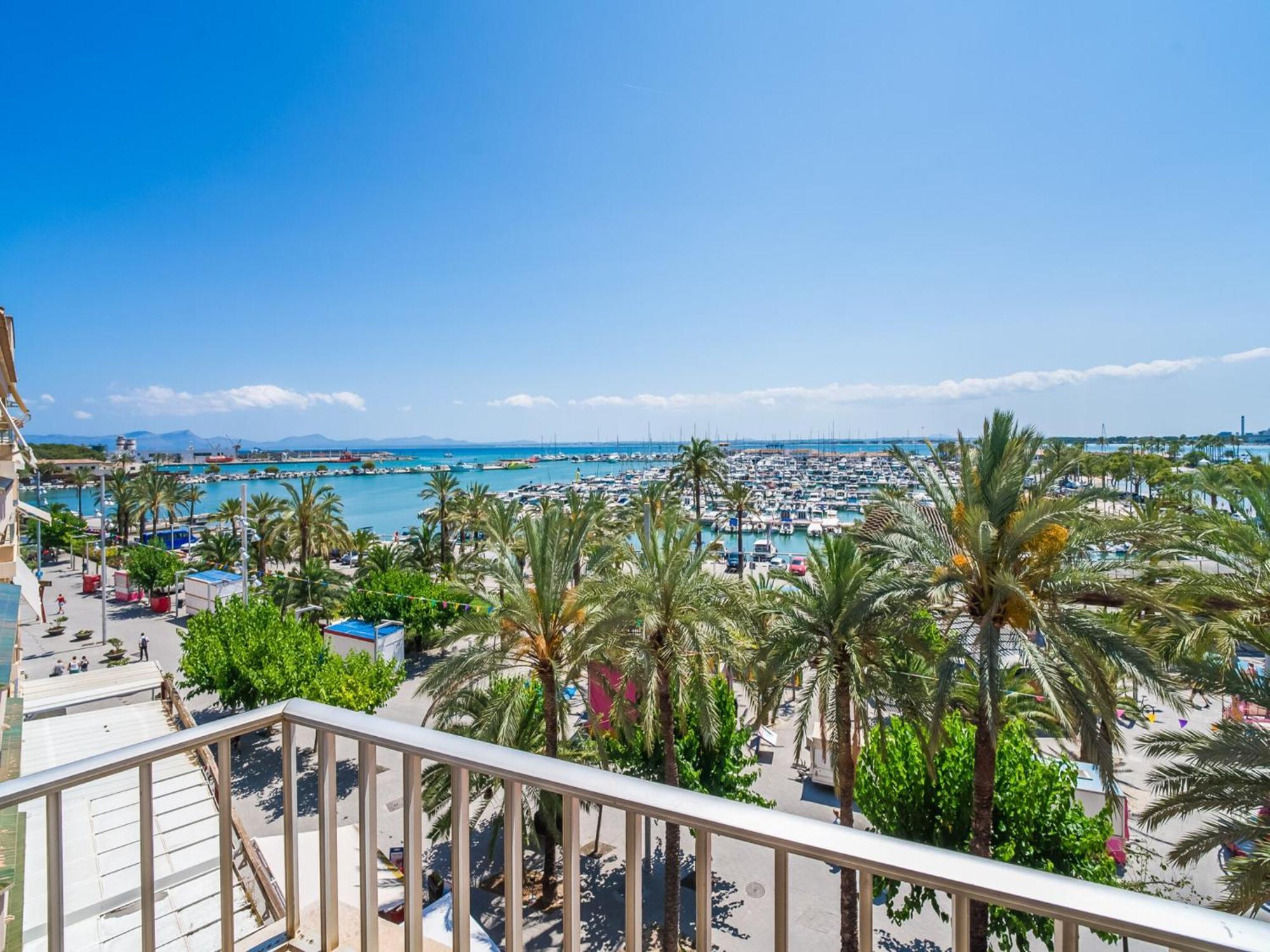 Apartment In With Sea Views Alcudia (Mallorca)