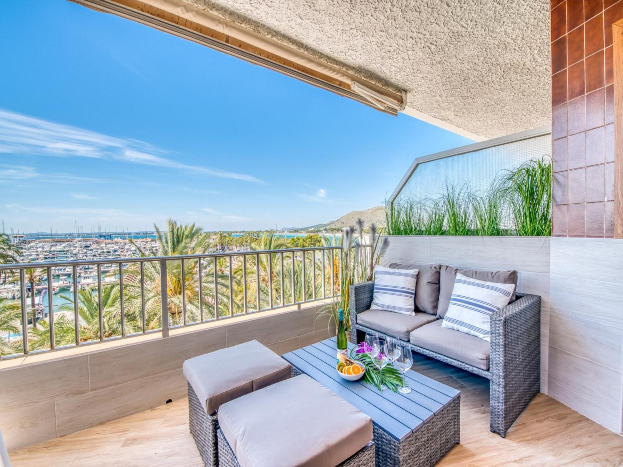 Apartment In With Sea Views *